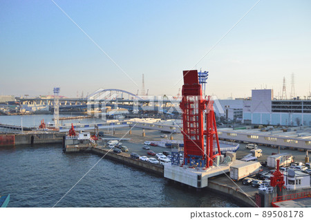清晨的大阪南港 89508178