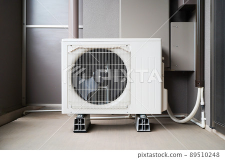Image of outdoor unit of air conditioner 89510248