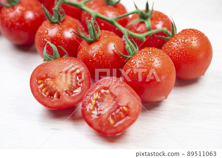 新鮮美味的西紅柿 89511063