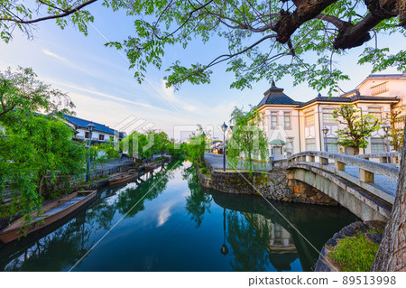 倉敷美觀地區的晨景（岡山縣倉敷市） 89513998