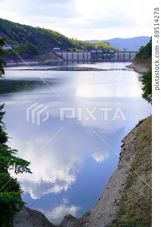 Chimyoko and Hitokura Dam (Kawanishi City, Hyogo Prefecture) 89514278