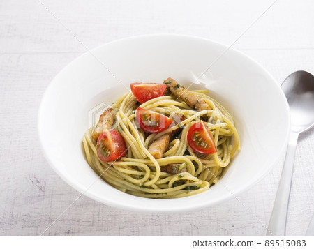 Genovese pasta 89515083