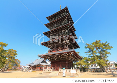 [Kagawa Prefecture] Shikoku Sacred Ground "Zentsuji 75th" Sohonzan Zentsuji (five-storied pagoda and Shakado) 89518622