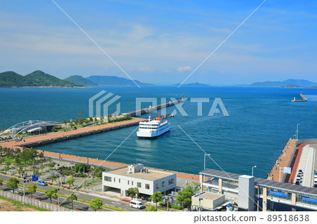 [Kagawa Prefecture] Takamatsu Port under fine weather 89518638