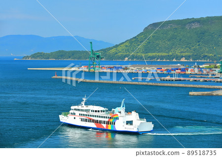 [Kagawa Prefecture] Takamatsu Port and Yashima under fine weather 89518735