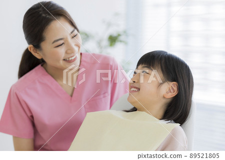 小兒牙科兒童女孩 89521805