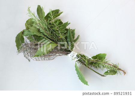 Garnished bouquet, bundle of herbs, speciality of french cuisine 89521931