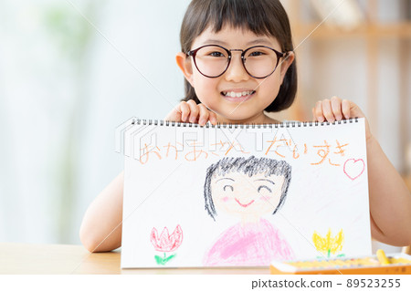 兒童畫客廳 89523255