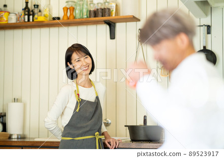 高級夫妻生活方式 89523917