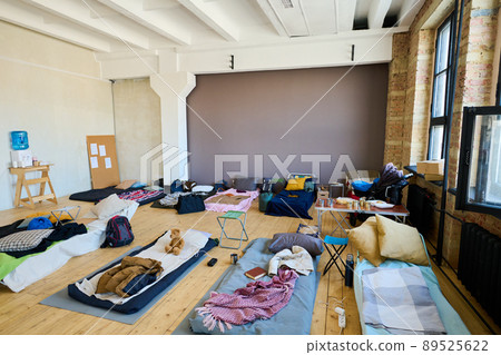 Several sleeping places consisting of mattresses, blankets and pillows 89525622