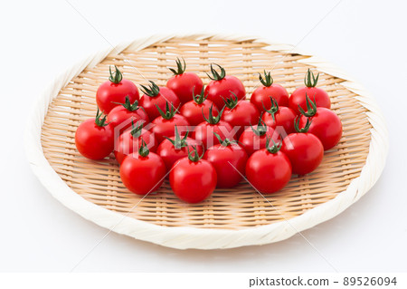 Mini tomatoes (fruit tomatoes) Mini tomatoes (fruit tomatoes) 89526094