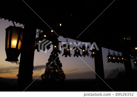 奈良東大寺二月堂的黃昏 89526352