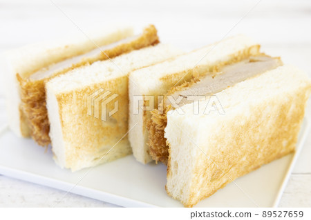 Flipper and sandwich 89527659