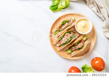 Homemade Tuna Sandwich Homemade Tuna Sandwich 89533314