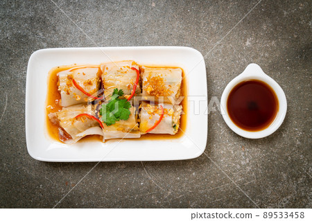 Chinese Steamed Rice Noodle Rolls 89533458