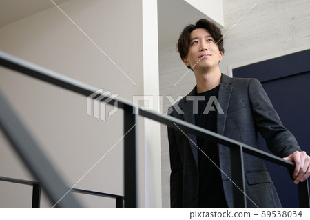 男的肖像 89538034