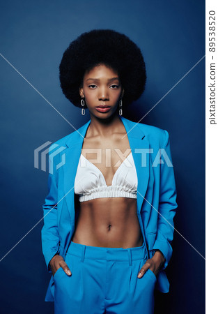 Young Black Woman Beauty Portrait 89538520