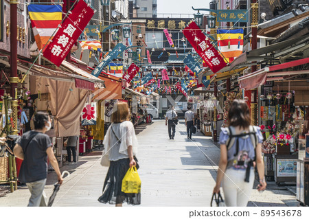 Kawasaki Daishi Scenery of Nakamise Street [Kawasaki City, Kanagawa Prefecture] 89543678