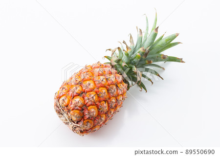 pineapple  89550690