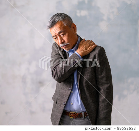 person, senior, male 89552658