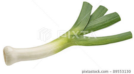 Leek isolated, green onion on white background, full depth of field 89553130