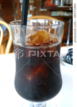 iced coffee 89555994