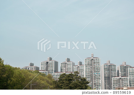 Modern apartment buildings in Gunpo, Korea Modern apartment buildings in Gunpo, Korea 89559619