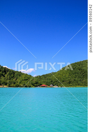一個湖 一個湖 89560142