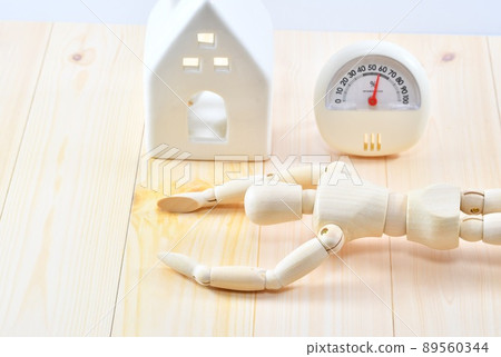 Image of heat stroke with hygrometer and lying doll Image of heat stroke with hygrometer and lying doll 89560344