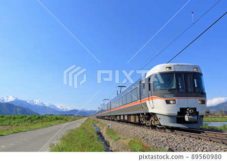 May of Oito Line is a temporary limited express 89560980