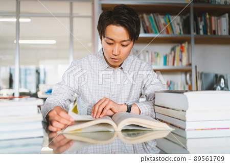 在圖書館尋找什麼 89561709