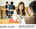 Students and interviewers to be interviewed 89569997