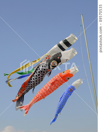 Parent and child of carp streamer swimming in the sky Parent and child of carp streamer swimming in the sky 89570535