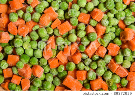 frozen peas and carrots vegetables 89572939