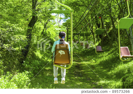 Osaka Myoken no Mori Lift (early summer 2022, fresh green season) 89573266