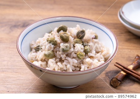 Tutankhamen's peas bean rice Tutankhamen's peas bean rice 89574962