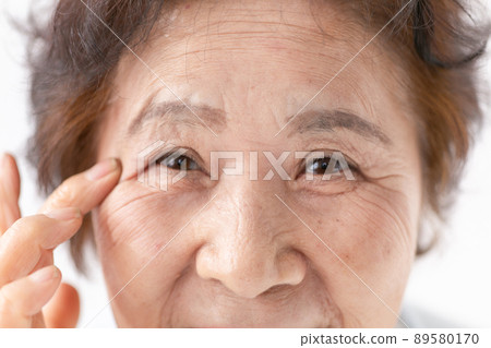 高級女性眼部面部護理 89580170