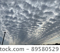 壓倒性的雲 89580529