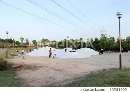 Iina Park Kawaguchi / Akayama Historical Nature Park (Fluffy Dome) 89581095