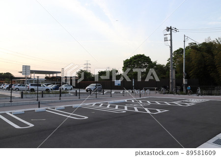 Metropolitan Expressway Kawaguchi Line: At Kawaguchi Highway Oasis / Kawaguchi PA (parking lot on the general road side) Metropolitan Expressway Kawaguchi Line: At Kawaguchi Highway Oasis / Kawaguchi PA (parking lot on the general road side) 89581609