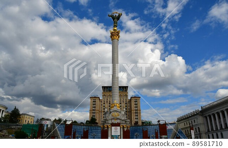Ukraine, Kyiv, Independence Square, Ukraine Independence Monument Ukraine, Kyiv, Independence Square, Ukraine Independence Monument 89581710