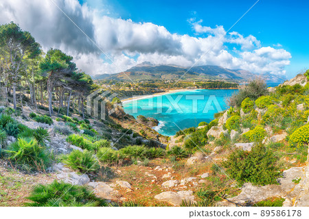 Amazing seascape of Guidaloca Beach near Castellammare del Golfo. Amazing seascape of Guidaloca Beach near Castellammare del Golfo. 89586178