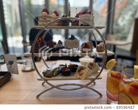 Afternoon tea  89586487