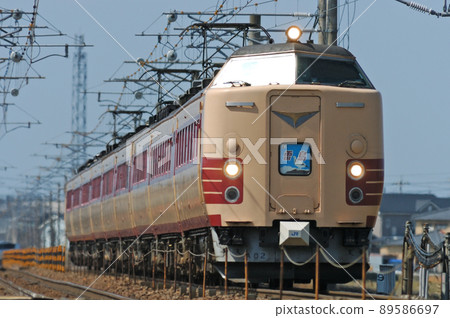 北陸本線三河加賀笠間JR西485系列A02編隊(京都)雷長 北陸本線三河加賀笠間JR西485系列A02編隊(京都)雷長 89586697