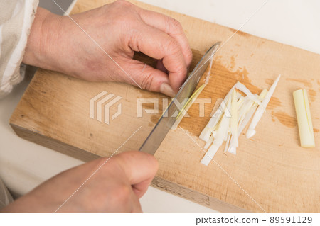 [用三德刀切蔥] 89591129