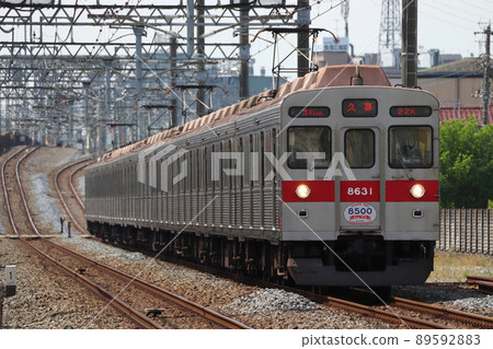 退休前的東急田園都市線 8500 系列(直達東武伊勢崎線) 退休前的東急田園都市線 8500 系列(直達東武伊勢崎線) 89592883
