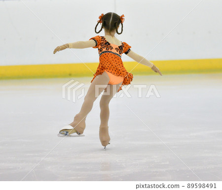 Girl figure skating Girl figure skating 89598491