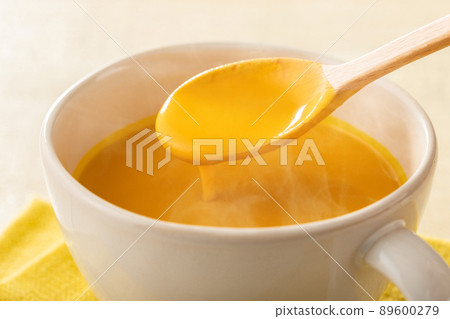 新鮮食材製成的南瓜濃湯 89600279
