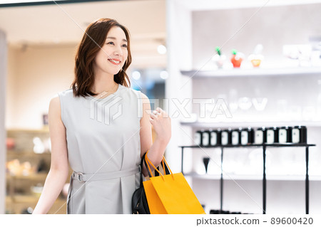 婦女購物購物合作：g禮品和生活方式 89600420