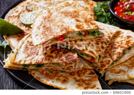quesadilla with chicken, cheese, chilli, greens 89601900